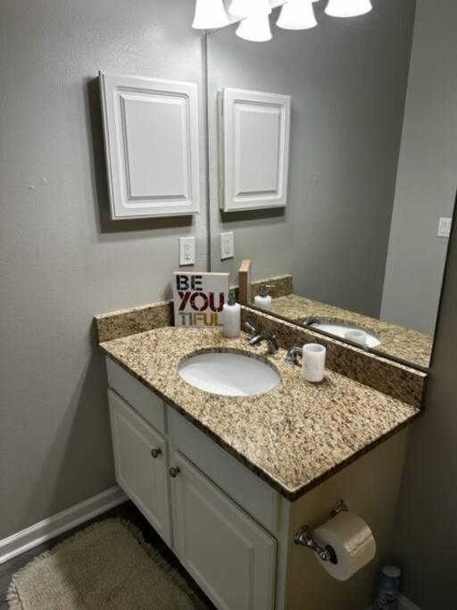 Extravagant 2 Br/2 Ba Apartment Savannah Luaran gambar
